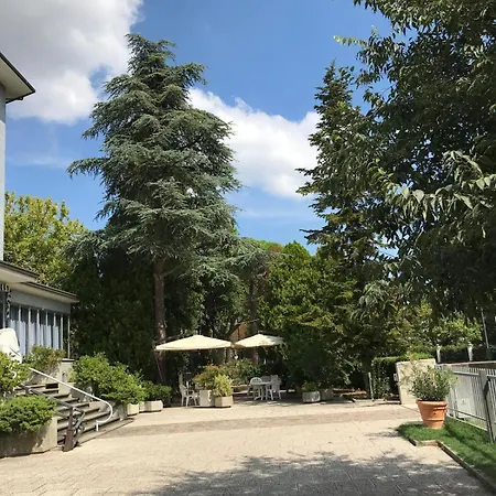 Ξενοδοχείο Senio 3*