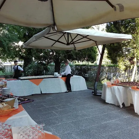 Hotel Senio 3*